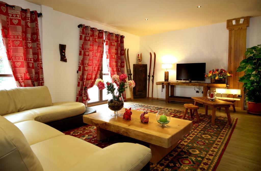 Hotel Boton D'Or & Wellness A La Thuile Exterior photo