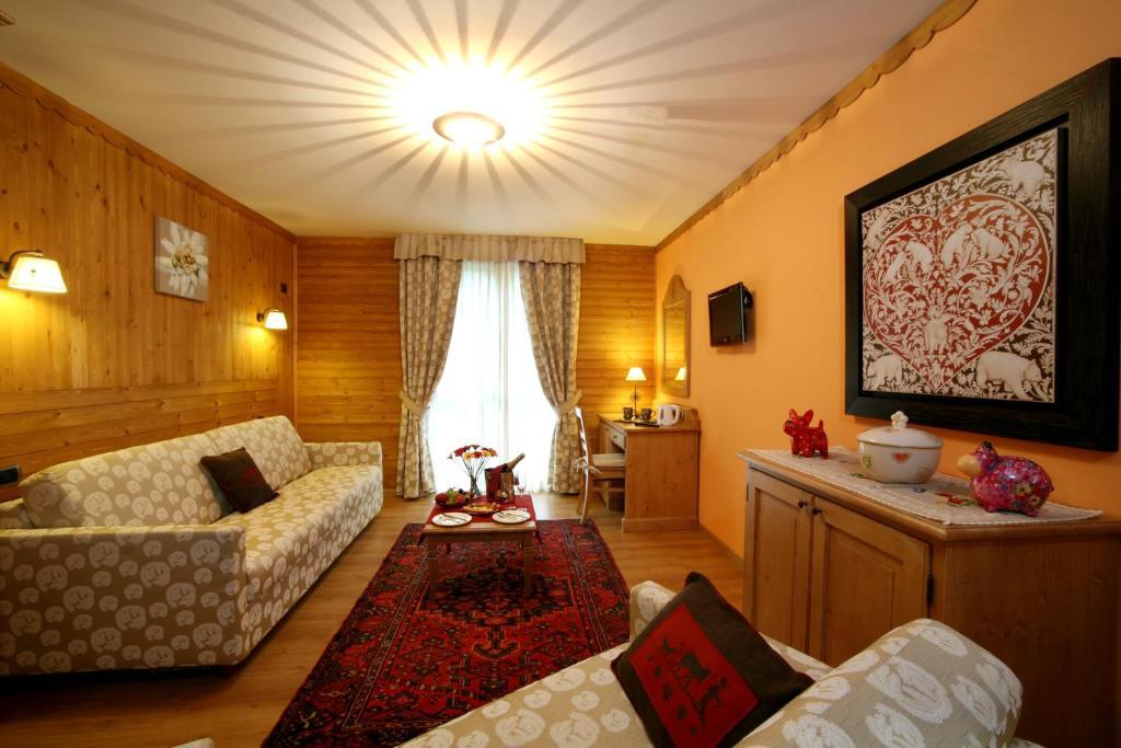 Hotel Boton D'Or & Wellness A La Thuile Exterior photo